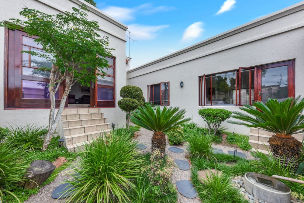 House for sale in Cedar Lakes - FW1726793