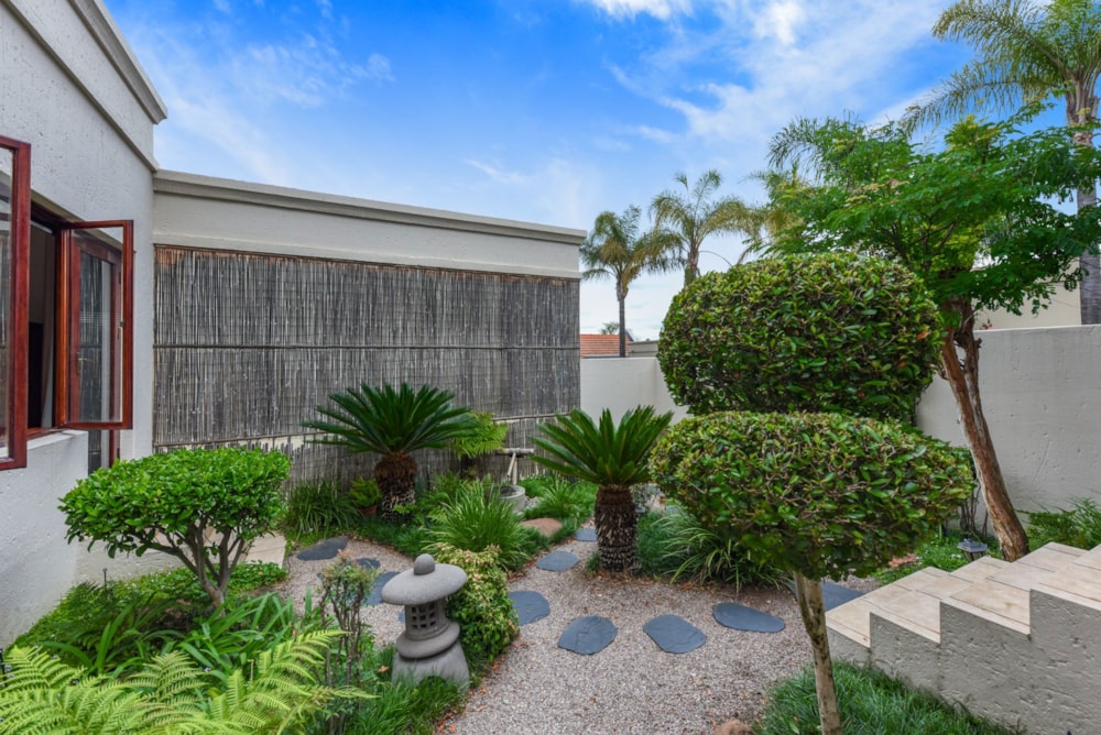 House for sale in Cedar Lakes - FW1726793