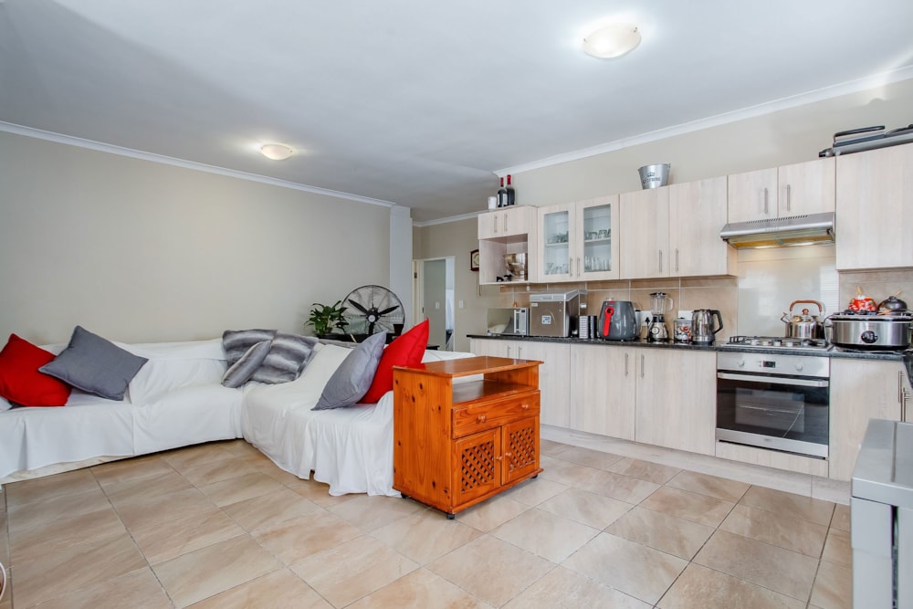 House for sale in Paarl South - TK1728864 House for sale in Paarl South - TK1728864