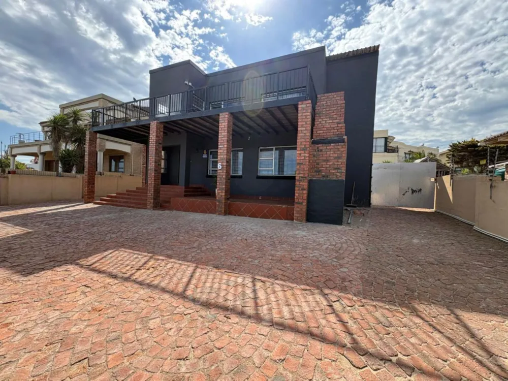 House sold in Bluewater Bay, Port Elizabeth, Gqeberha - 1PLZ1692362 House sold in Bluewater Bay, Port Elizabeth, Gqeberha - 1PLZ1692362