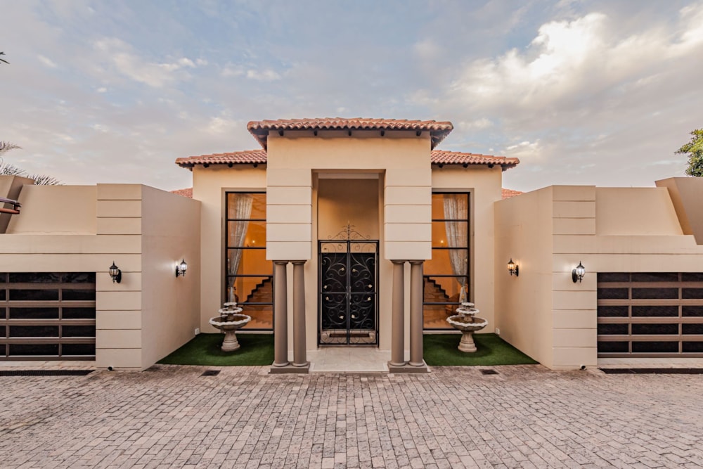 House for sale in Groenkloof - PT1726374