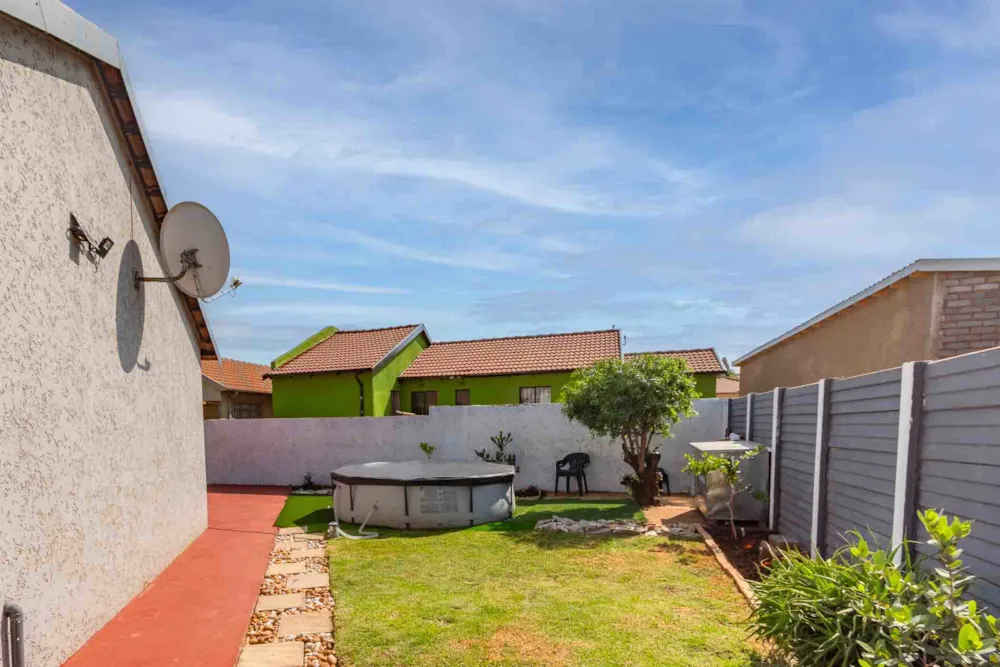 House sold in Dawn Park - BOK1728177