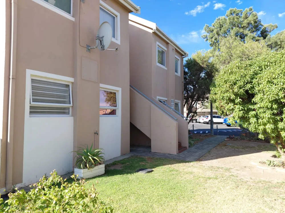 Apartment sold in Strand - SW1725607