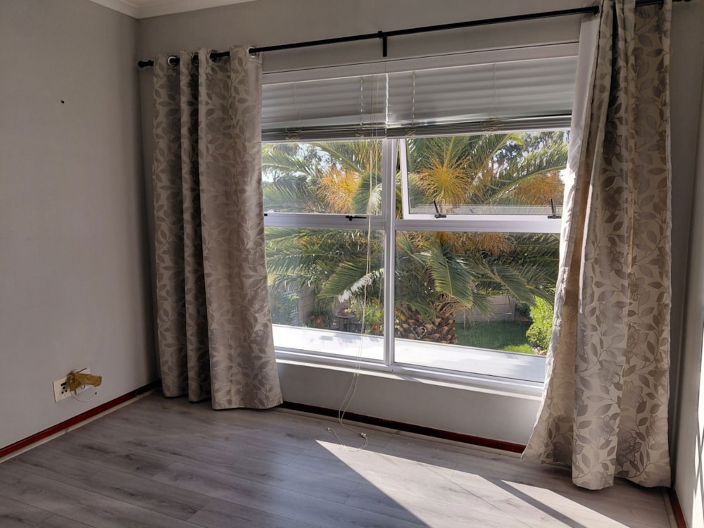 Apartment for sale in Strand South - SW1725607