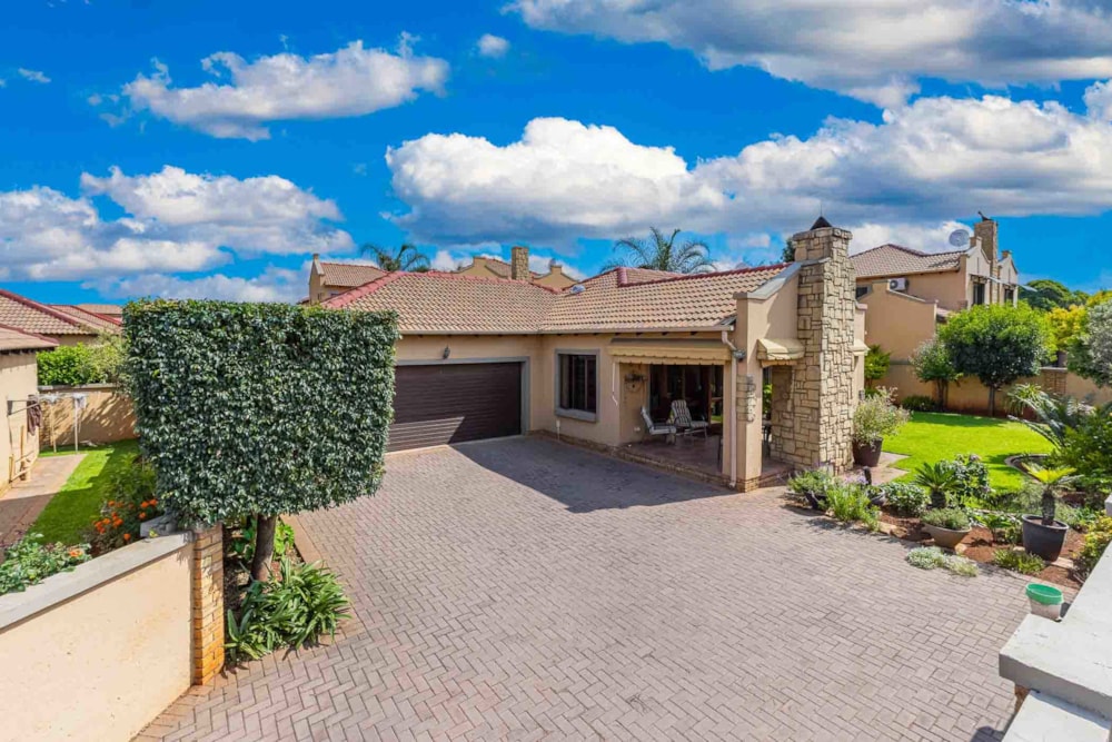 Cluster for sale in Hughes - BOK1727152