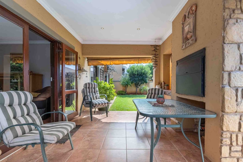 Cluster for sale in Hughes - BOK1727152