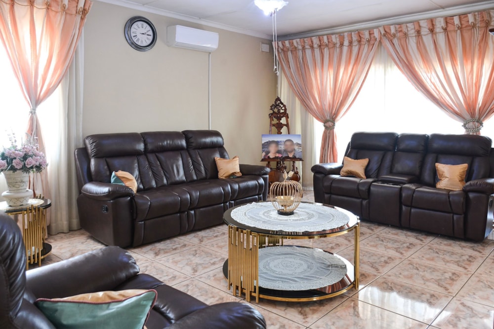 House for sale in Hayfields - 1PM1727273