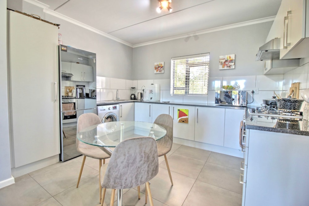 Apartment for sale in Burgundy Estate - 1PLA1726857