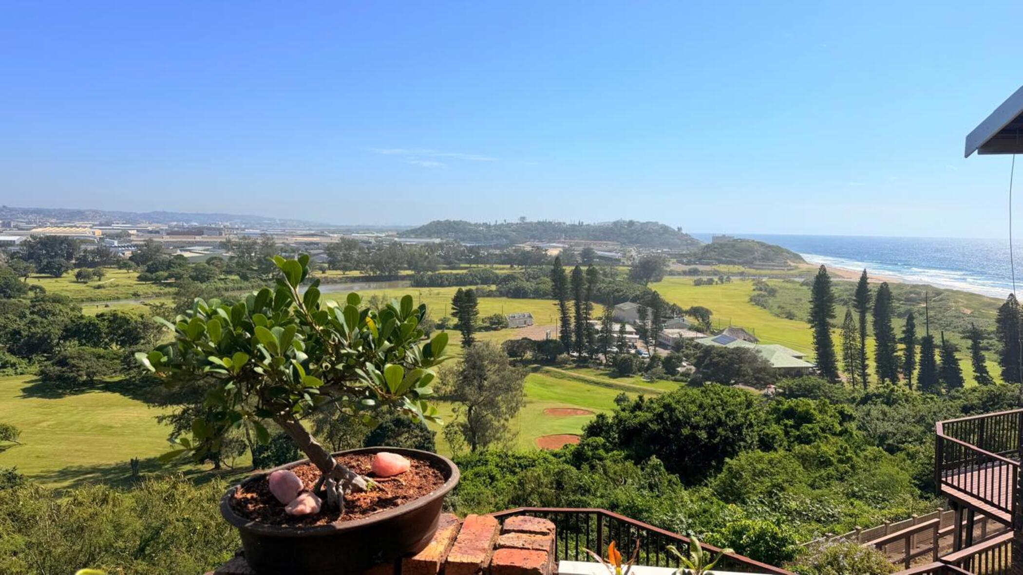 Townhouse for sale in Athlone Park - 1WB1727684