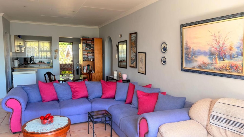 Townhouse for sale in Athlone Park - 1WB1727684 Townhouse for sale in Athlone Park - 1WB1727684