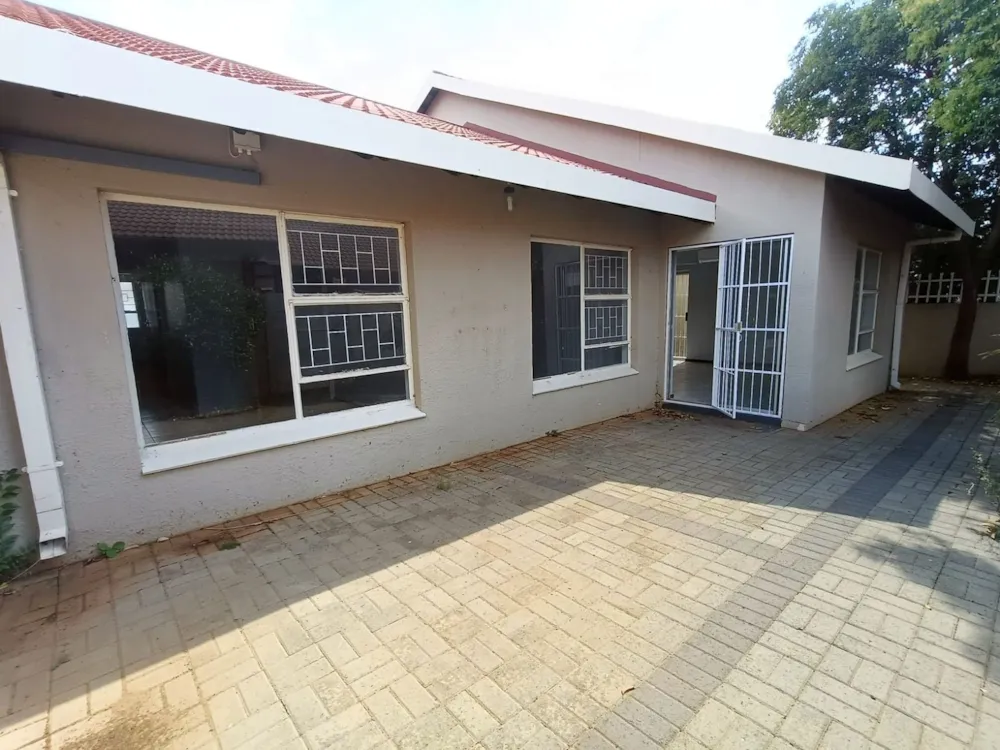 House let in Heuwelsig, Bloemfontein - 1BX1727709 House let in Heuwelsig, Bloemfontein - 1BX1727709