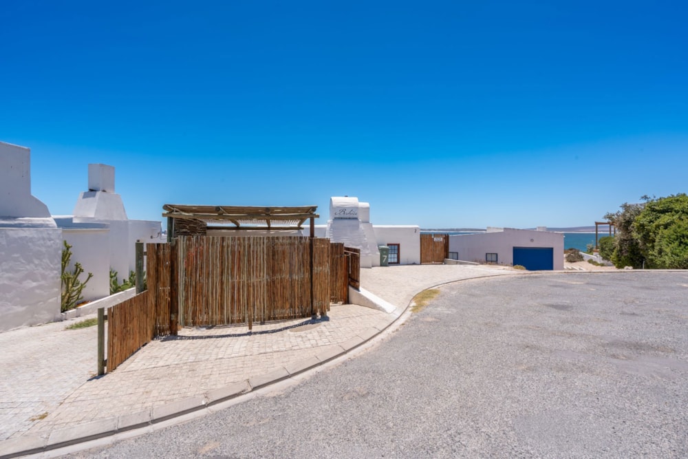 House for sale in Paternoster - LA1727074