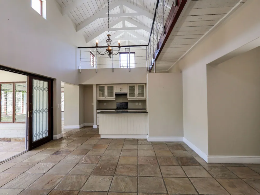Double-storey house sold in Vermont - HF1726402 Double-storey house sold in Vermont - HF1726402