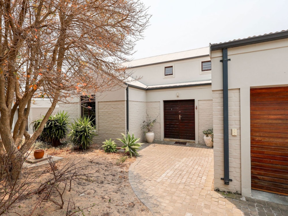 Double-storey house to rent in Vermont - ONL1725397 Double-storey house to rent in Vermont - ONL1725397