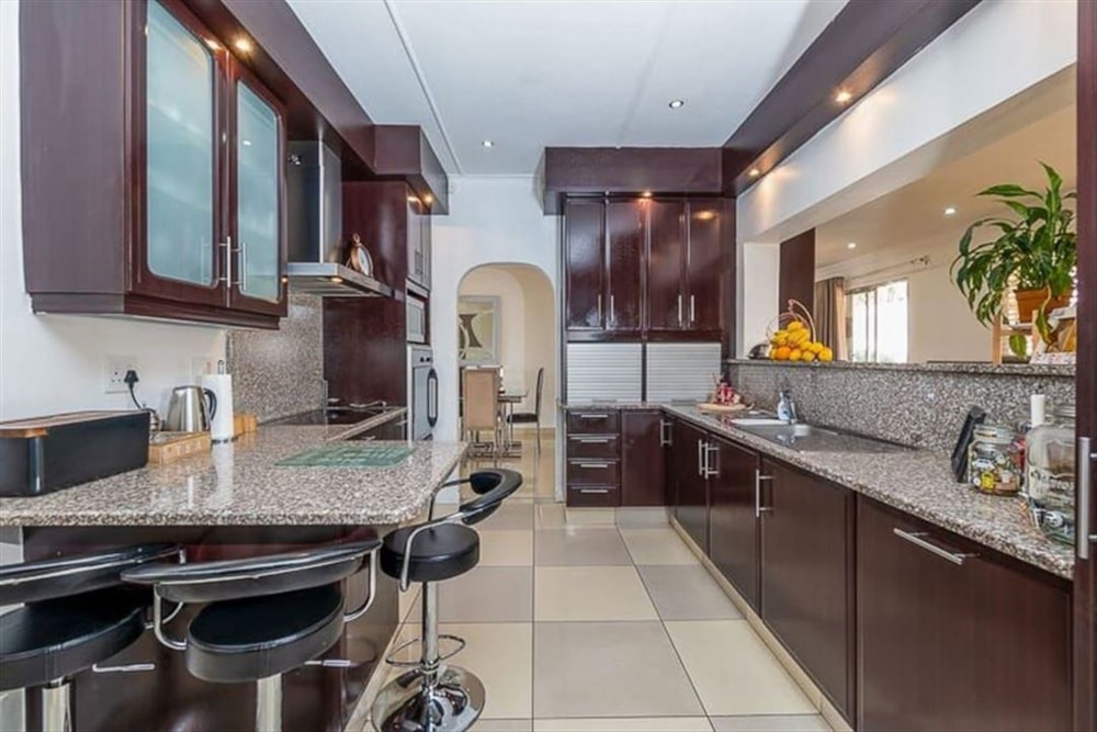 House for sale in Athlone Park - 1WB1726594