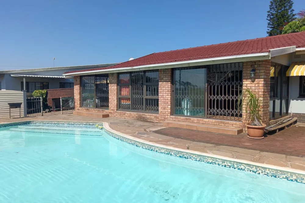 House for sale in Athlone Park - 1WB1726853