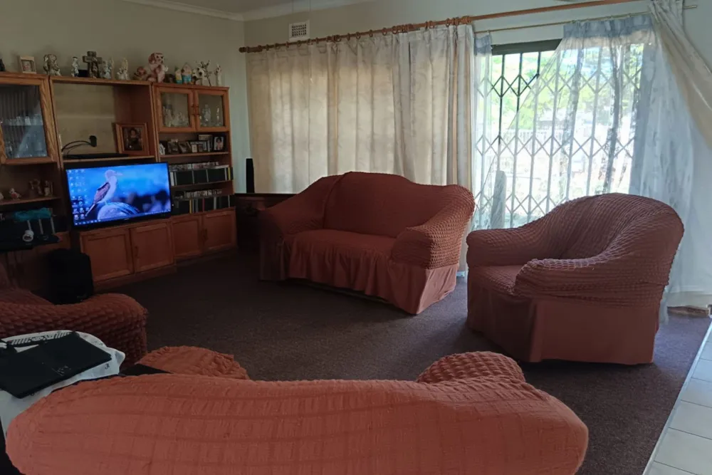 House for sale in Athlone Park - 1WB1726853
