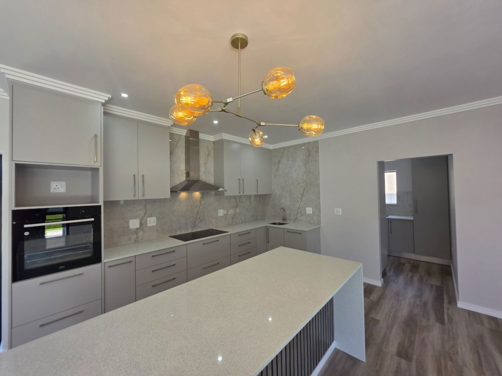 House for sale in Kleinmond - KN1725944