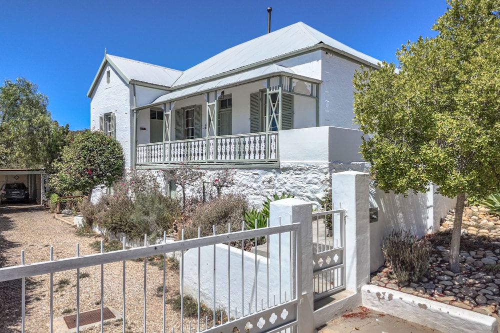 House for sale in De Rust - 1OU1727472