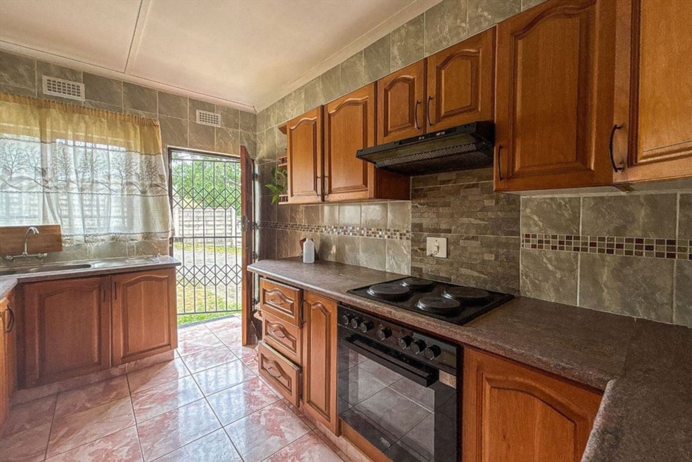 House for sale in Illovo Glen - 1WB1726470