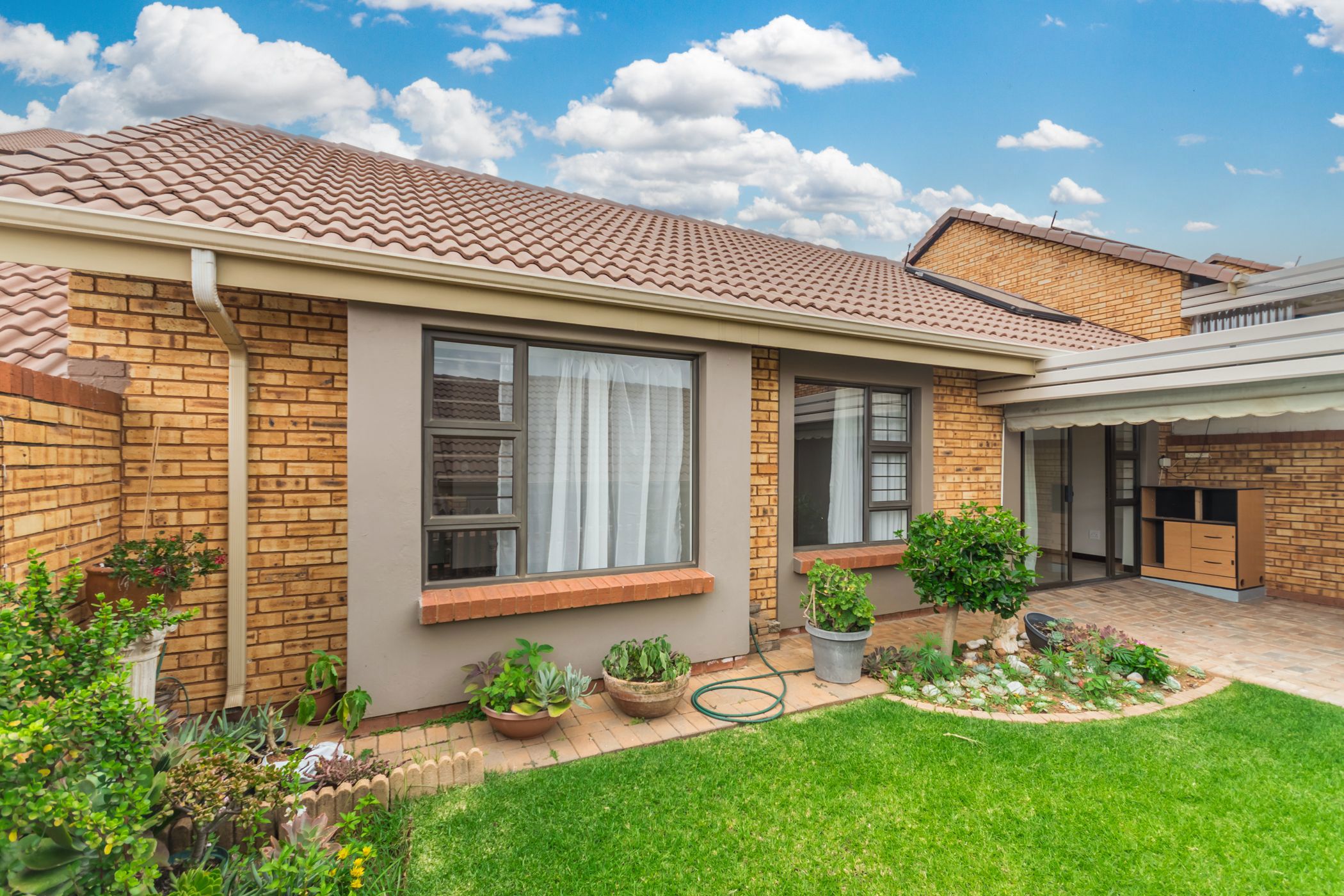 Single-storey retirement home for sale in Featherbrooke Hills Retirement Village - 1KR1726161