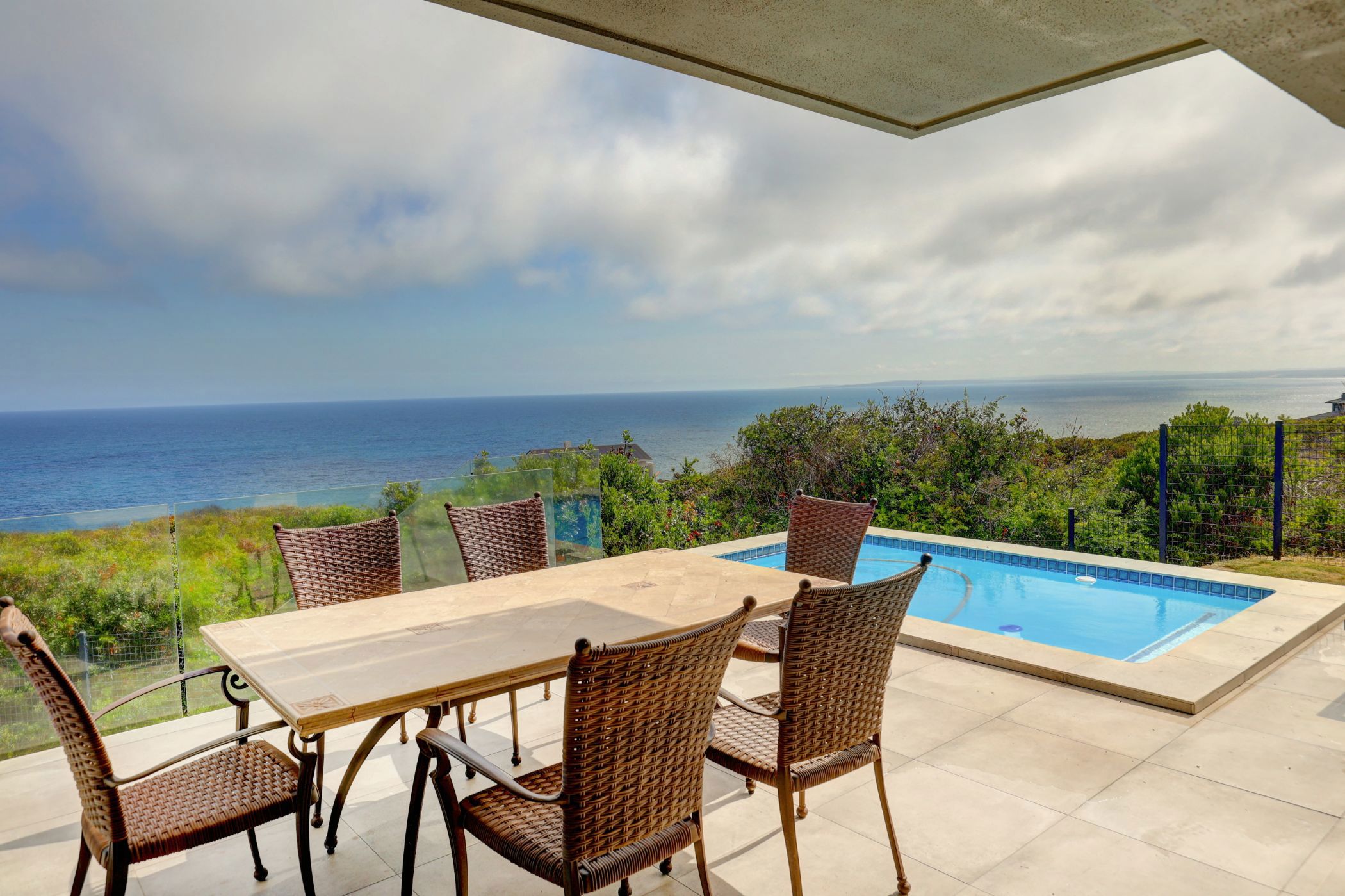 House for sale in Pinnacle Point Golf Estate - 1MB1727529