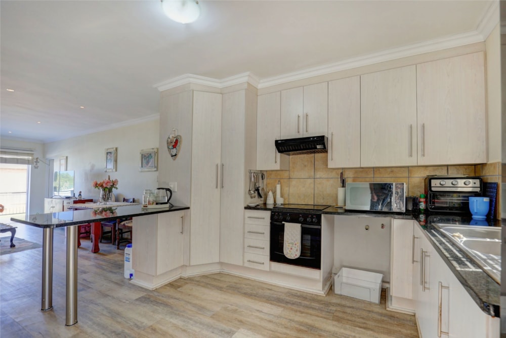 Apartment to rent in Mossel Bay Central - 1MB1726452