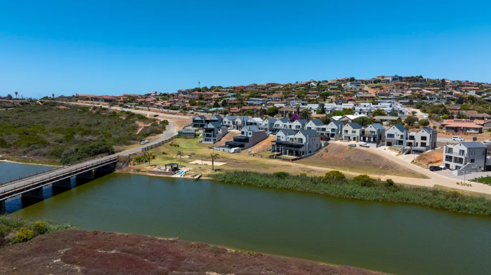 Residential vacant land for sale in Hartenbos Heuwels - 1MB1726427