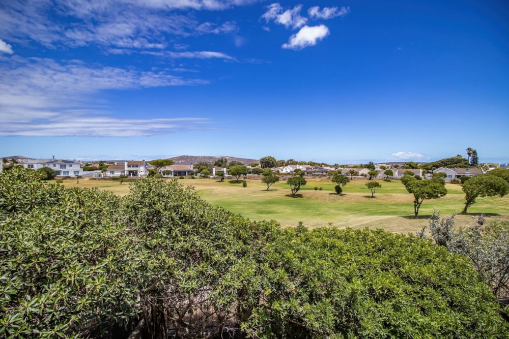 House for sale in Country Club - LA1727233