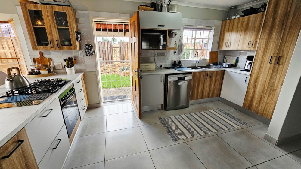 Townhouse for sale in Lydenburg (Mashishing) - 1LY1725950