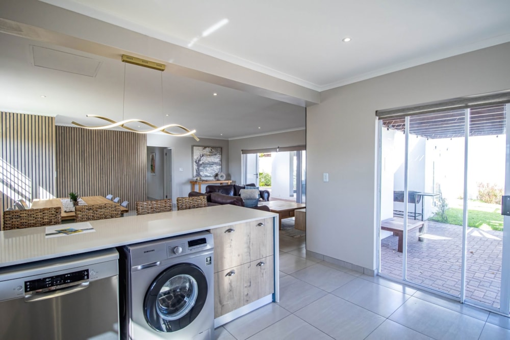 House for sale in Middedorp, Langebaan - LA1727363