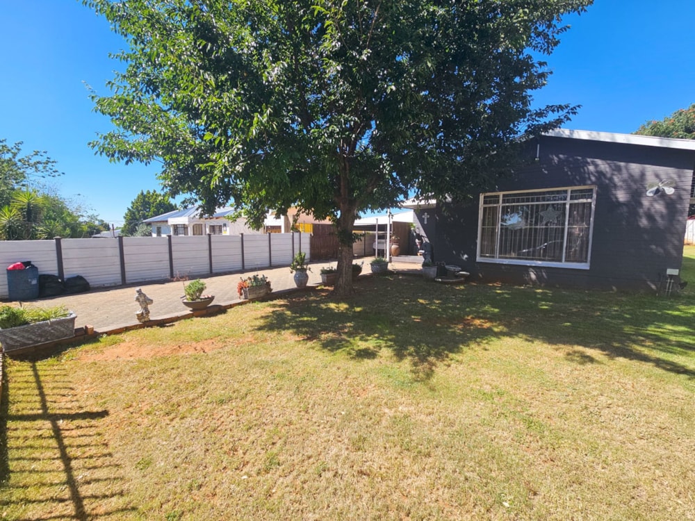 House for sale in Uitsig, Bloemfontein - 1BX1728111