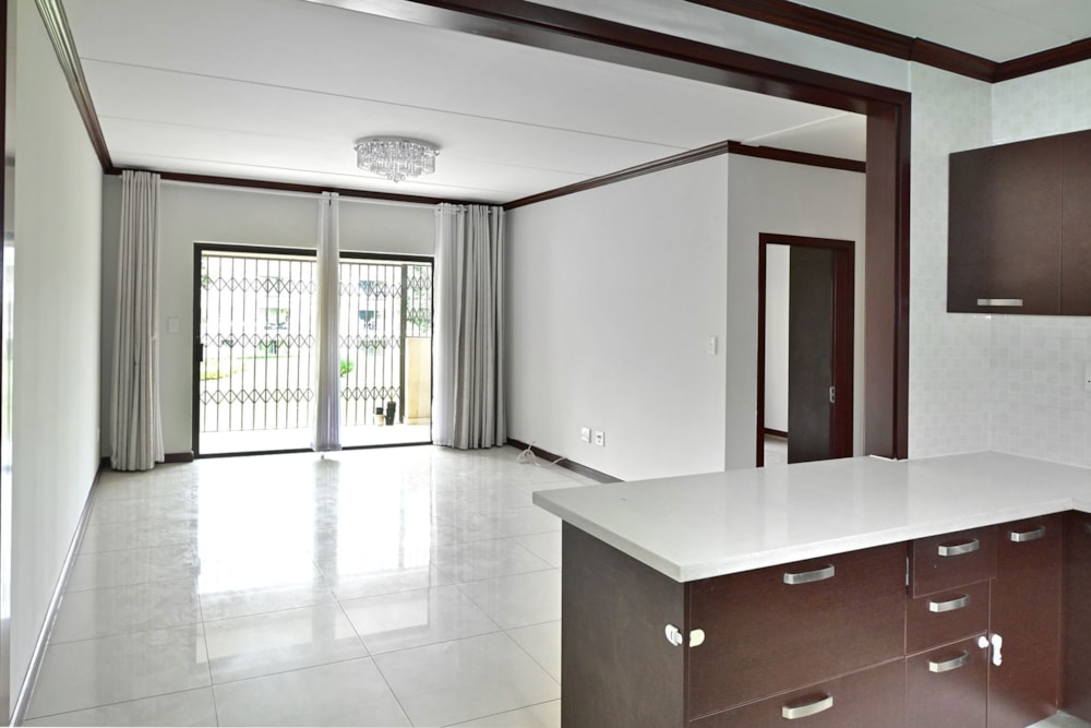 Apartment for sale in Summerset - MR1726552