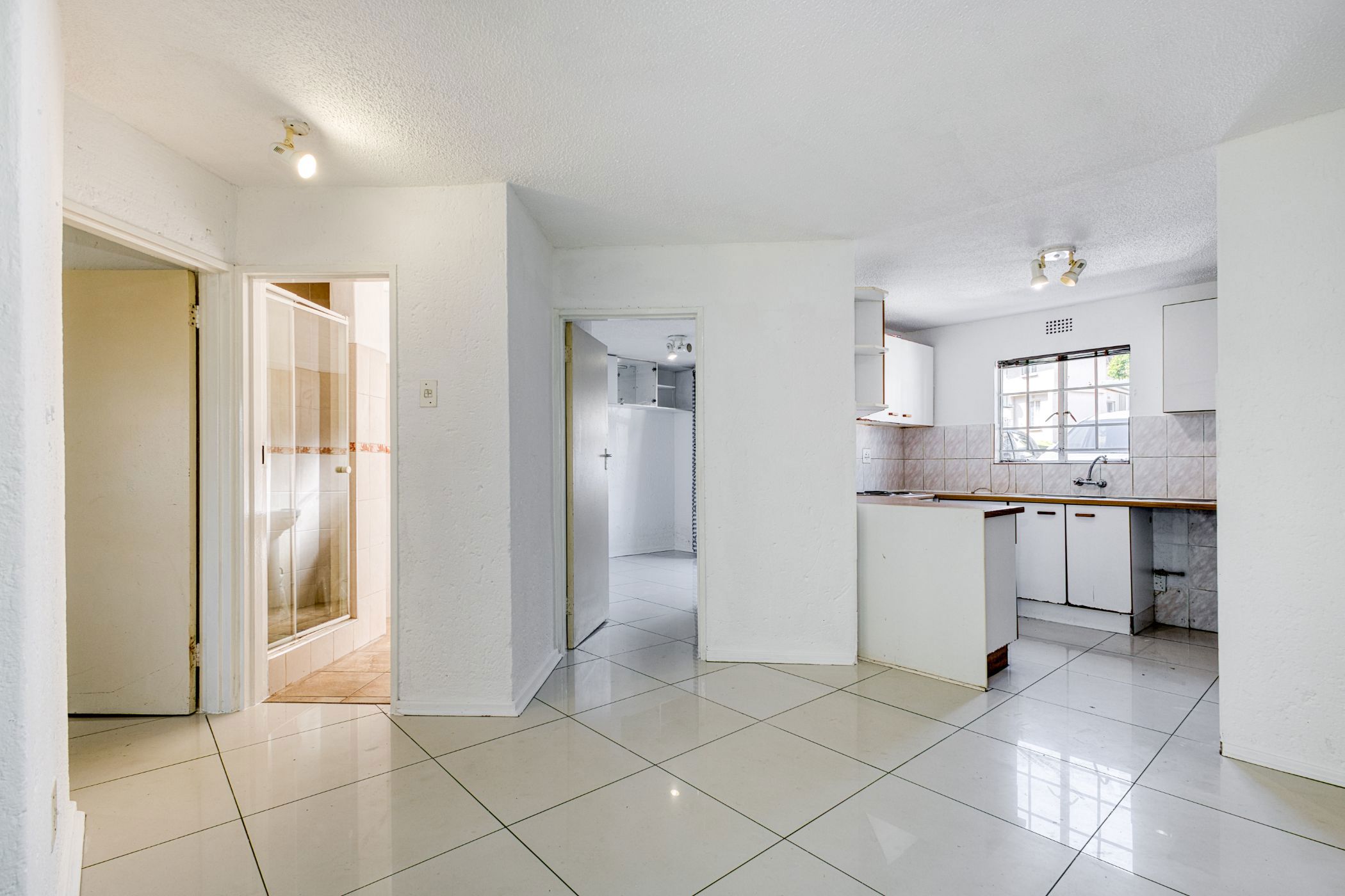 Apartment for sale in Vorna Valley - MR1728387