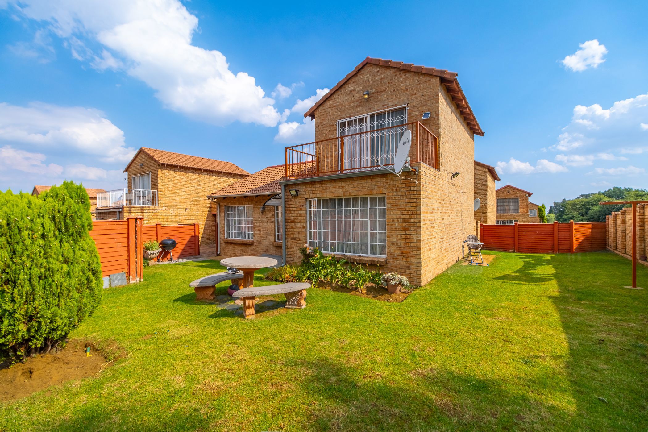 Double-storey cluster for sale in Grobler Park - RAN1728044