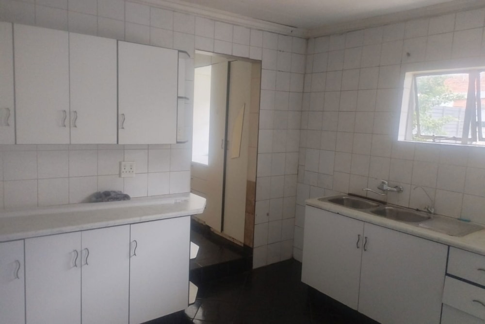 Garden apartment to rent in Brakpan Central - 1BJ1727125