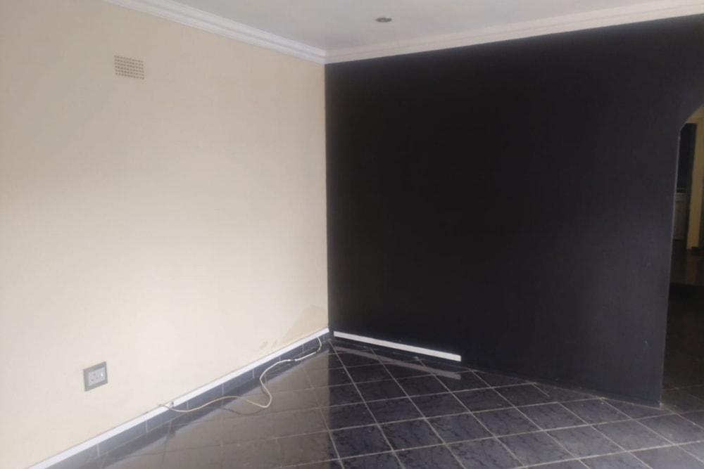 Garden apartment to rent in Brakpan Central - 1BJ1727125