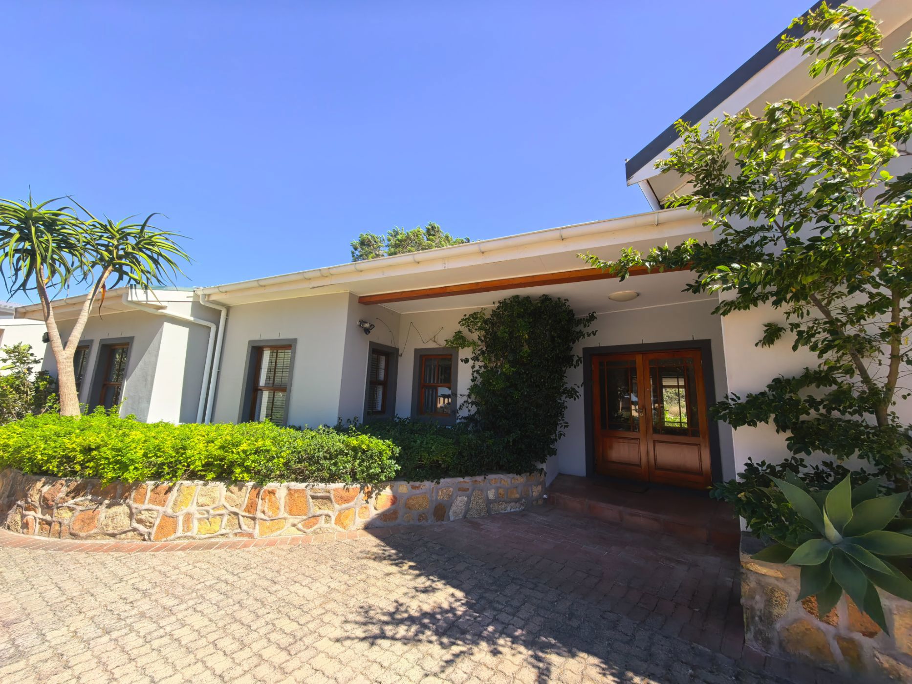 Security estate home to rent in High Riding Country Estate - SWL1727483