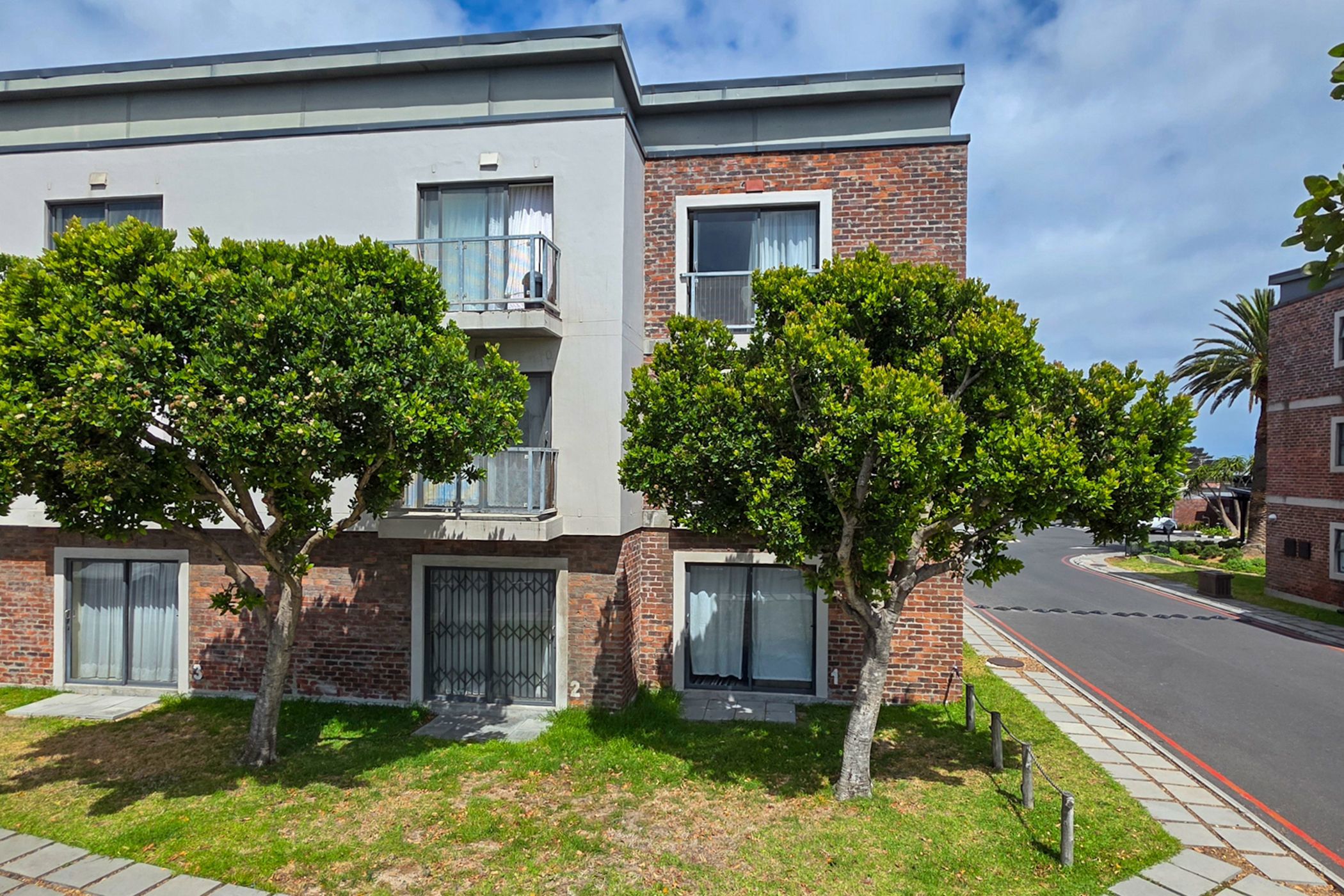 Apartment for sale in Brooklyn, Cape Town - 1TV1725880