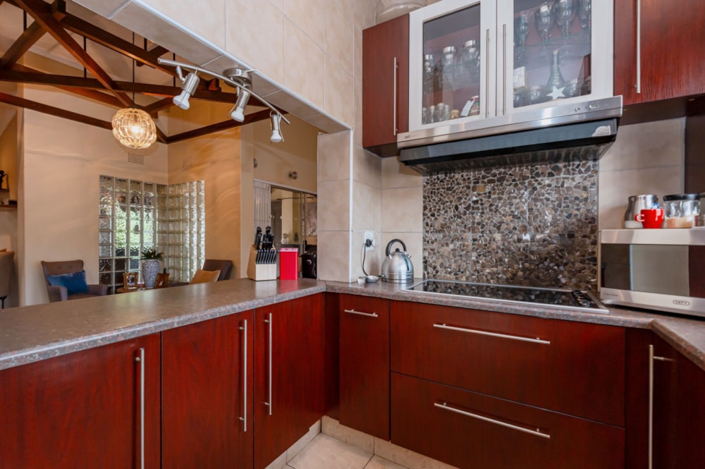 House for sale in Brackendowns - 1GV1726193