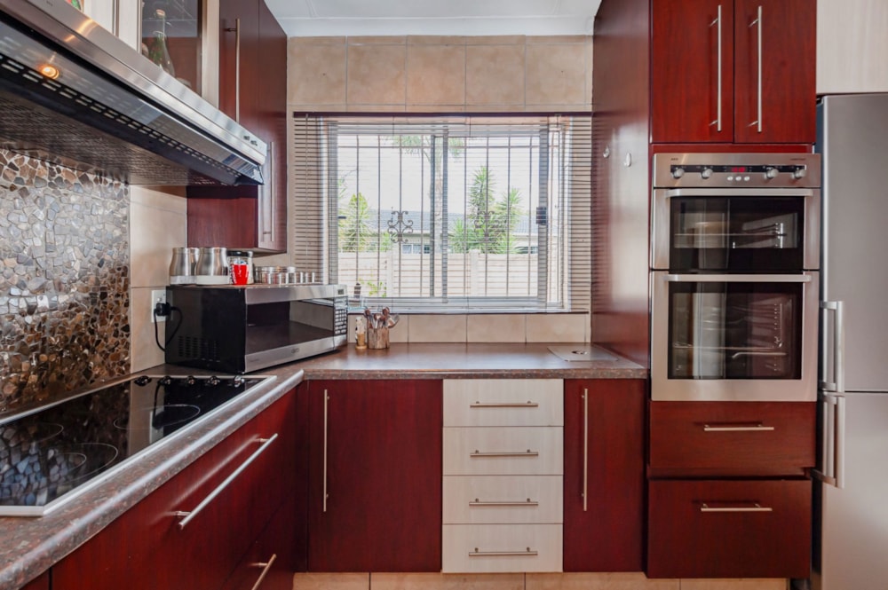 House for sale in Brackendowns - 1GV1726193