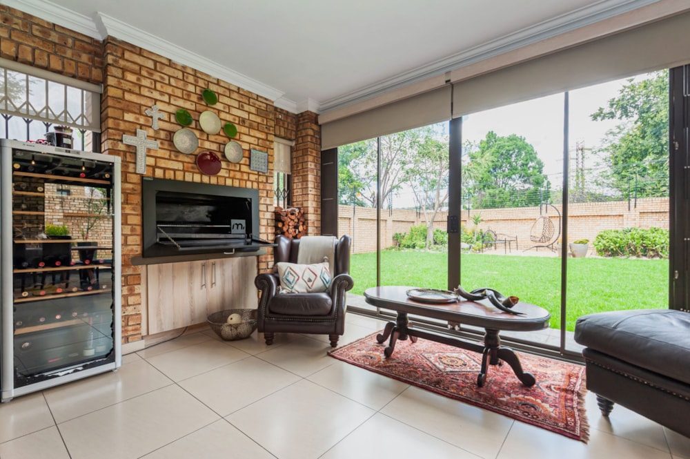 House for sale in New Redruth - 1GV1726344