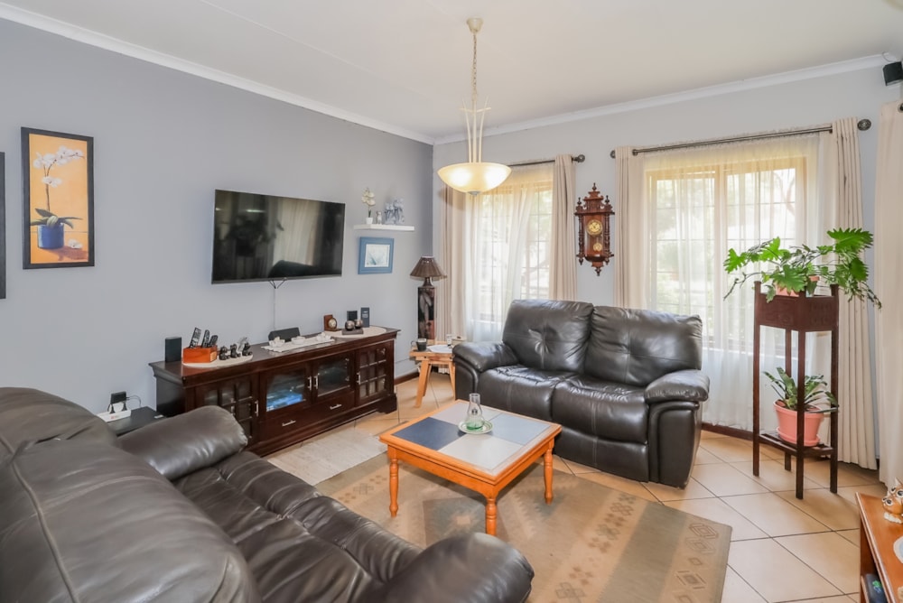 Apartment for sale in The Coves - 1HR1728696