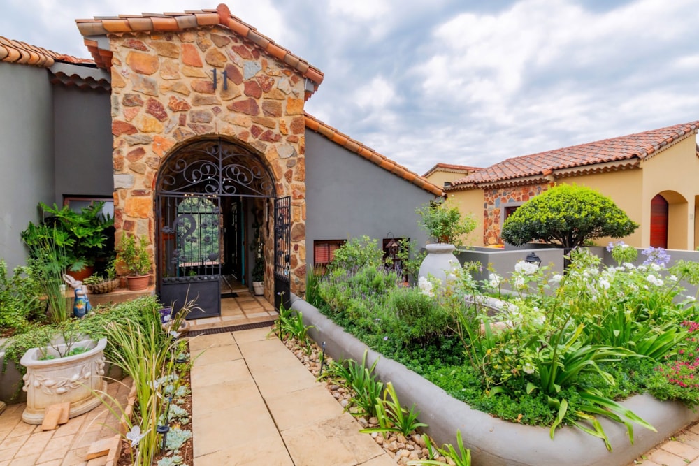 House for sale in Estate D Afrique - 1HR1727666