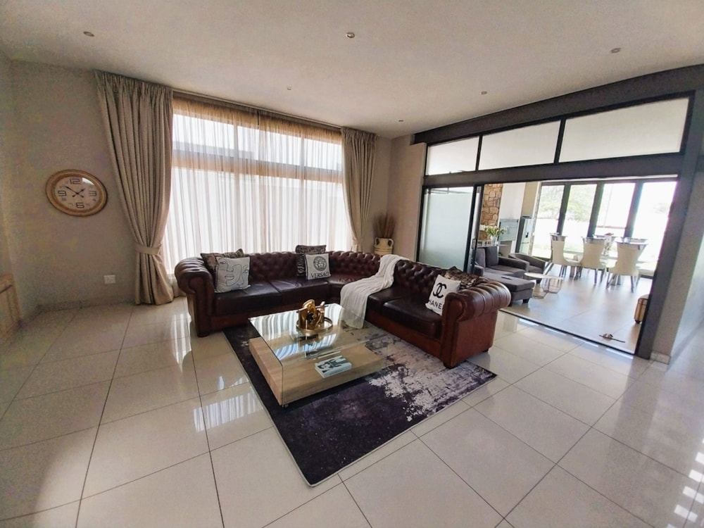 Double-storey house for sale in Midstream Estate - CN1727752 Double-storey house for sale in Midstream Estate - CN1727752