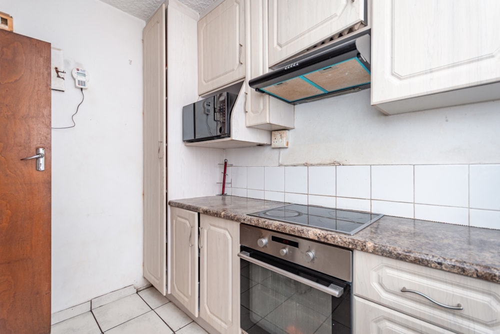 Apartment for sale in Kempton Park - KTP1719454