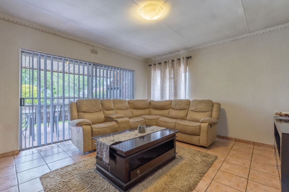 Double-storey house for sale in Edleen - KTP1727418