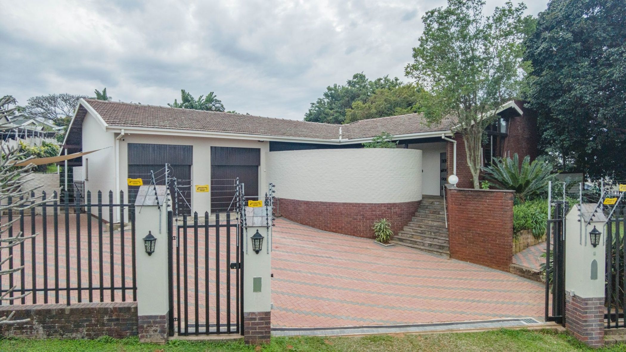 House for sale in Glenmore - 1DA1726818