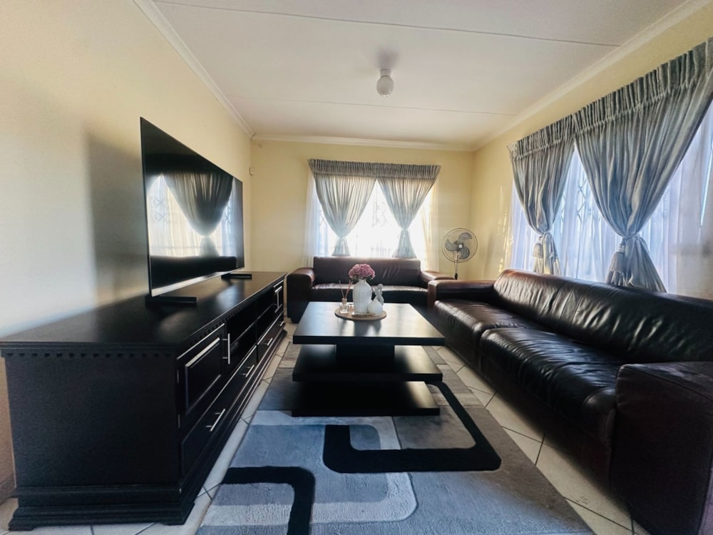 Apartment to rent in Veldenvlei - 1RY1727595