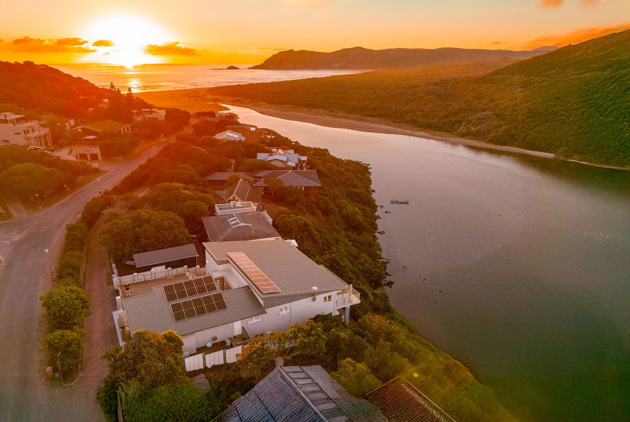 House for sale in Kingfisher Creek - 1SH1725352